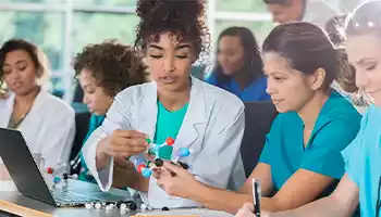 Groupe d'étudiants en médecine