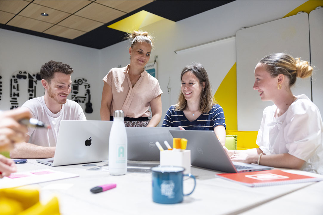 Réunion de collaborateurs Acadomia