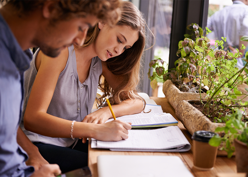 Cours particuliers Acadomia d'une étudiante