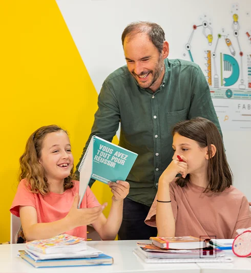 Aide aux devoirs en primaire avec un enseignant Acadomia - photo tous droits réservés
