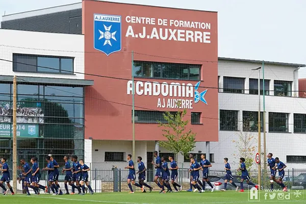 Centre de formation AJ Auxerre et Acadomia - photo tous droits réservés