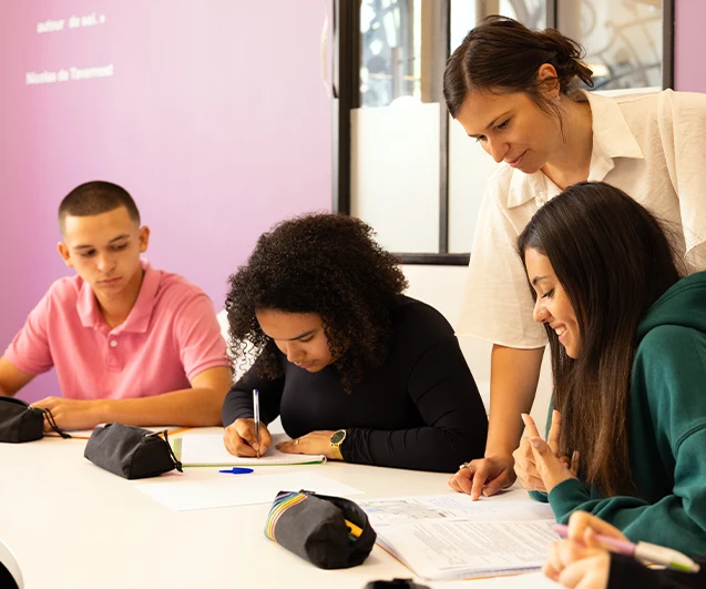 Classe lycée école privée Acadomia de Paris - photo tous droits réservés