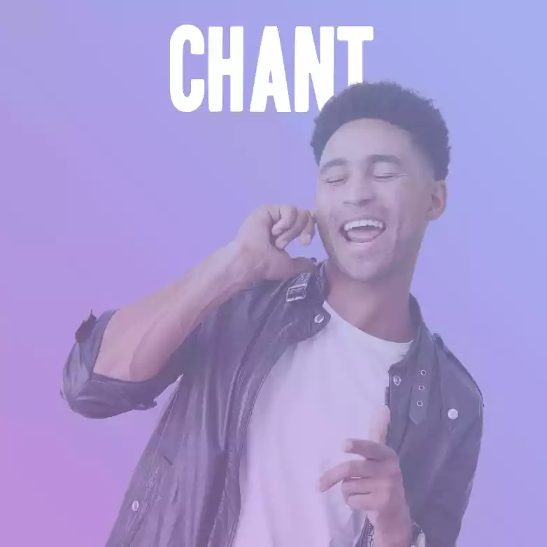 Elève qui chante avec Acadomia