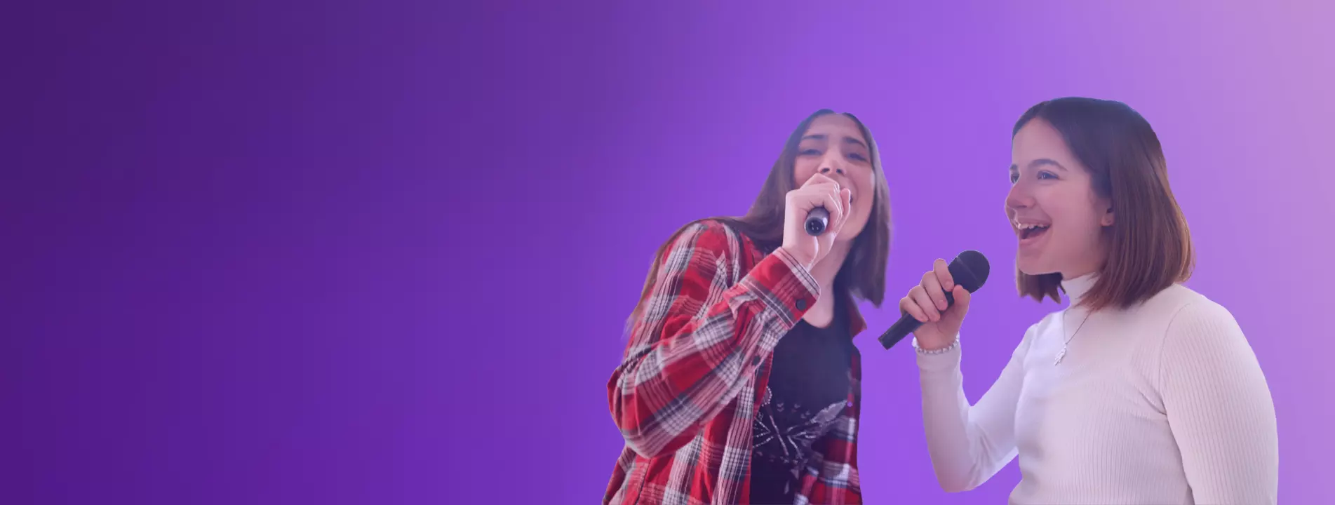 Une élève en cours de chant avec une enseignante musique Acadomia