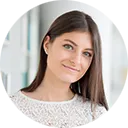 Portrait de Louise, étudiante en master 2 philosophie avec Acadomia