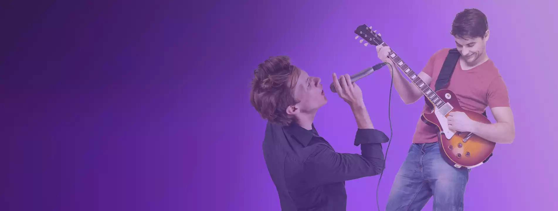 Deux élèves en cours de musique avec Acadomia