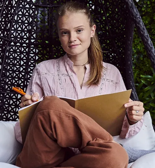 Portrait d'une élève de 2de Acadomia