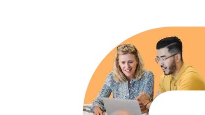 Un adulte et son enseignant en cours particulier Acadomia