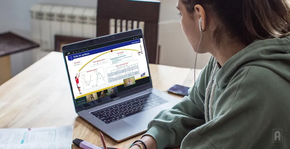 Cours de maths collectif par visio en classe virtuelle Acadomia