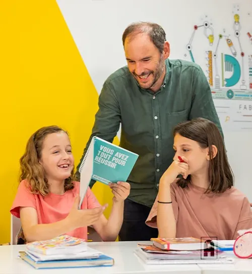 Aide aux devoirs en primaire avec un enseignant Acadomia - photo tous droits réservés