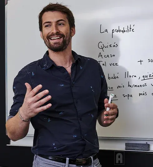 Cours d'espagnol avec un enseignant Acadomia - photo tous droits réservés