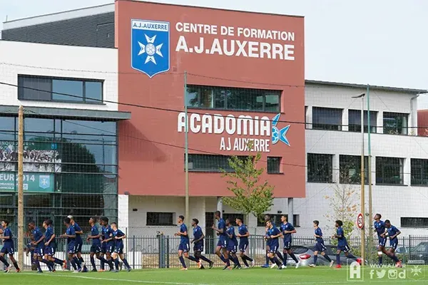 Centre de formation AJ Auxerre et Acadomia - photo tous droits réservés