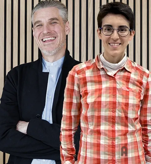 Deux enseignants Acadomia - photo tous droits réservés