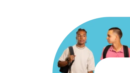 Deux étudiants en cours collectif avec Acadomia - photo tous droits réservés